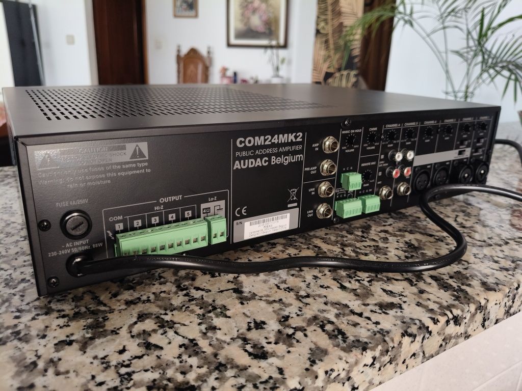 AUDAC  COM24MK2 Public Adress Amplifier