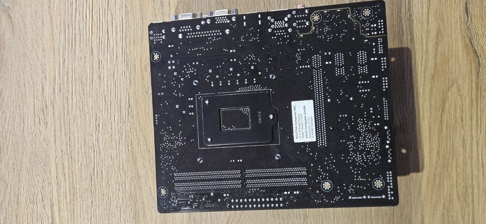 Płyta główna z procesorem Asus H110M-D + Pentium G4600
ASUS
ASUS
ASUS