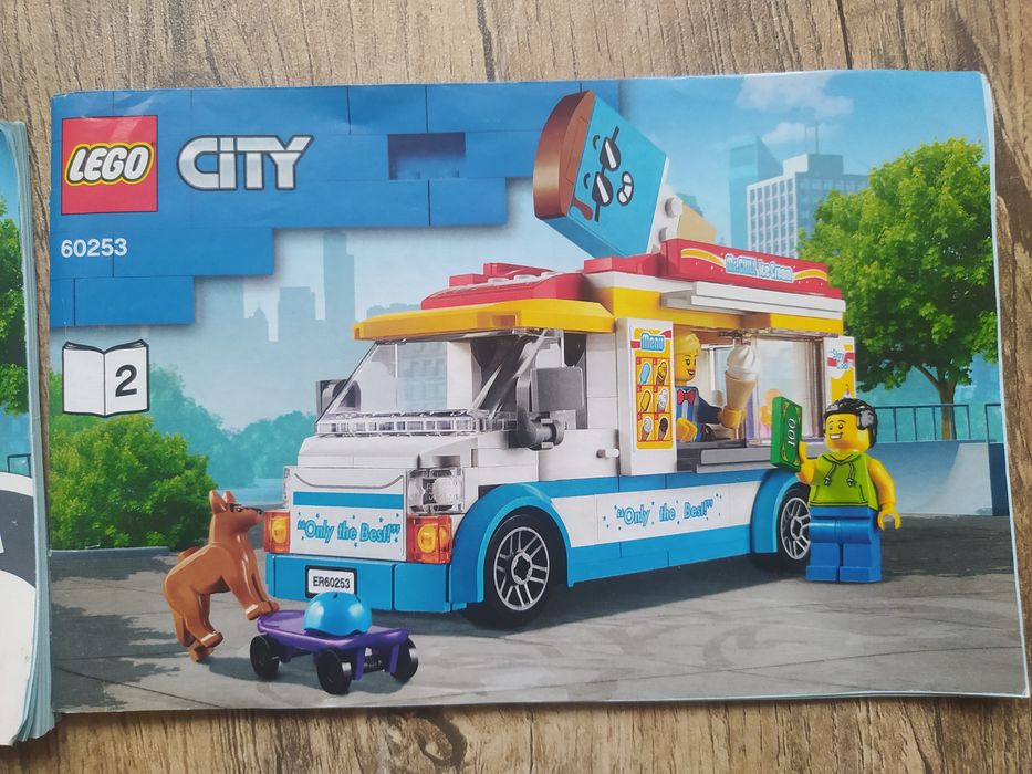 Lego City Вантажівка морозивника 60253