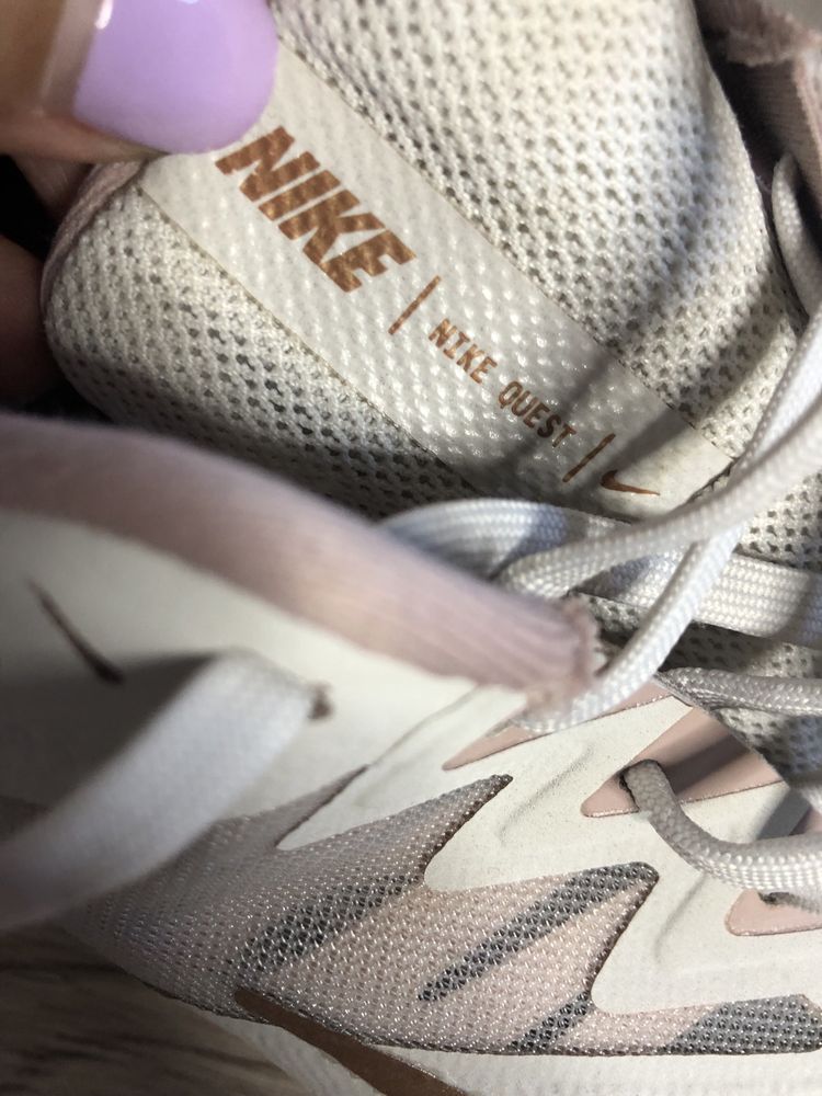 Buty sportowe Nike quest running 42 damskie
