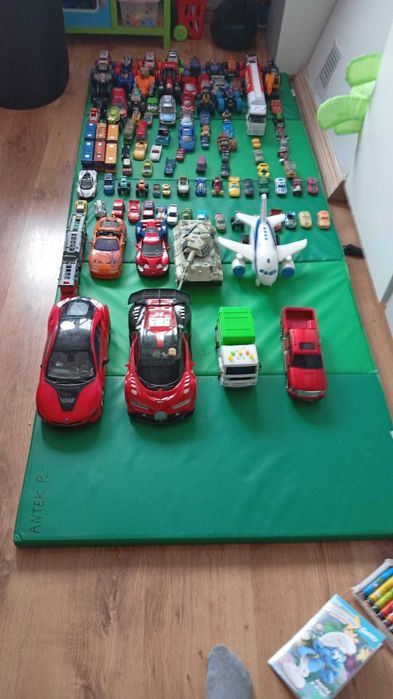 Auta zabawkowe dla dziecka