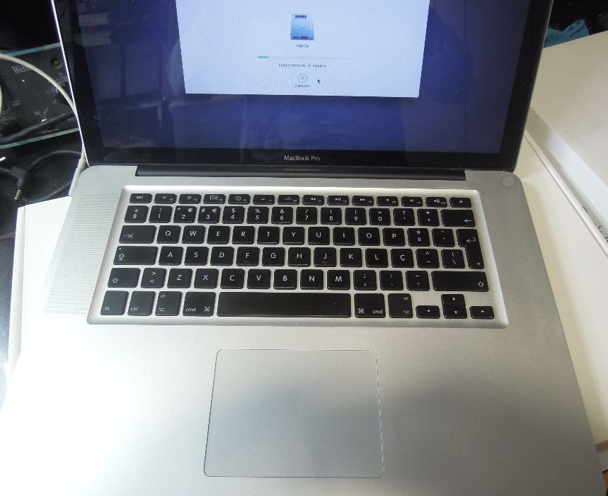 macbook Pro A1286 15 i7 2 graficas 2011 8g ram