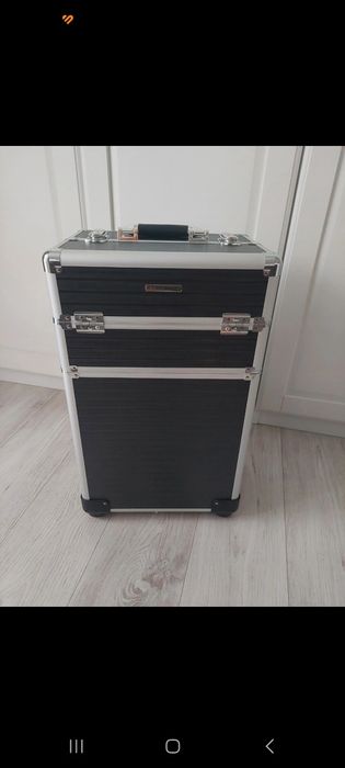 Kuferek Kosmetyczka na kółkach