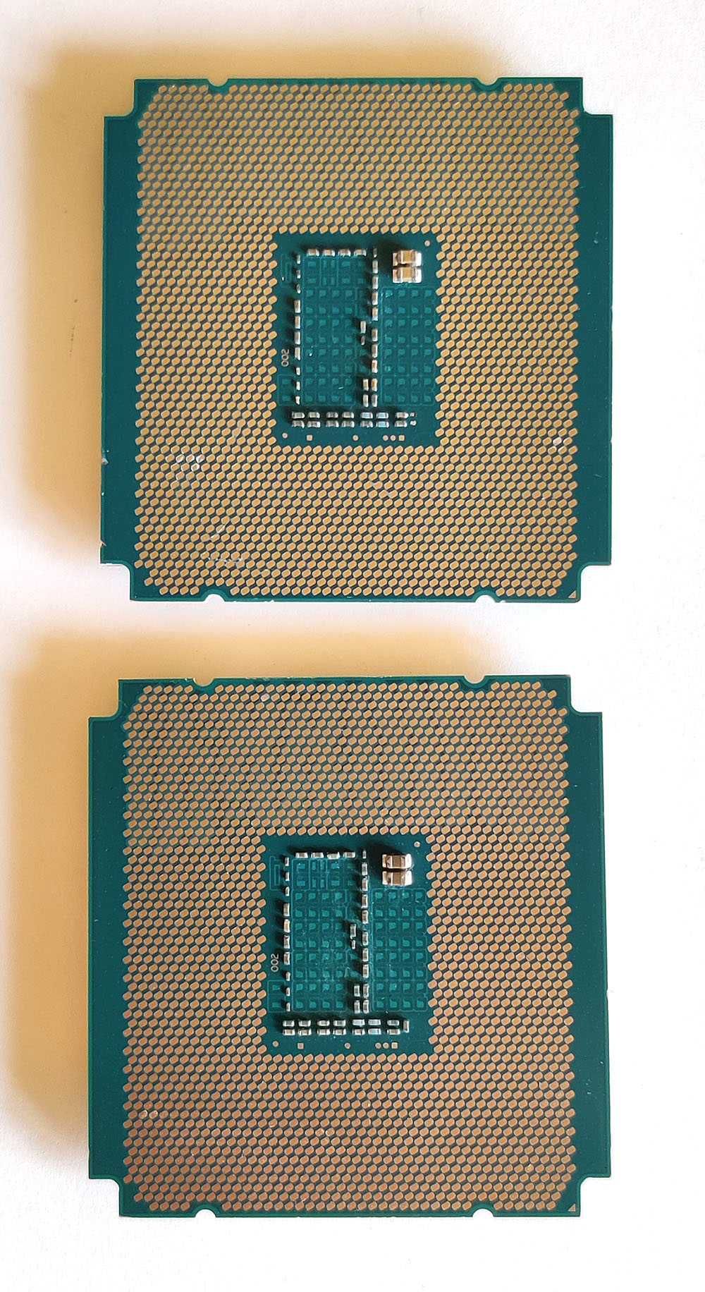 2 Processadores XEON 2.00 GHZ