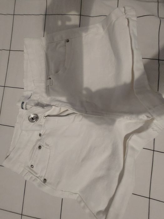 Calções ganga Bershka brancos