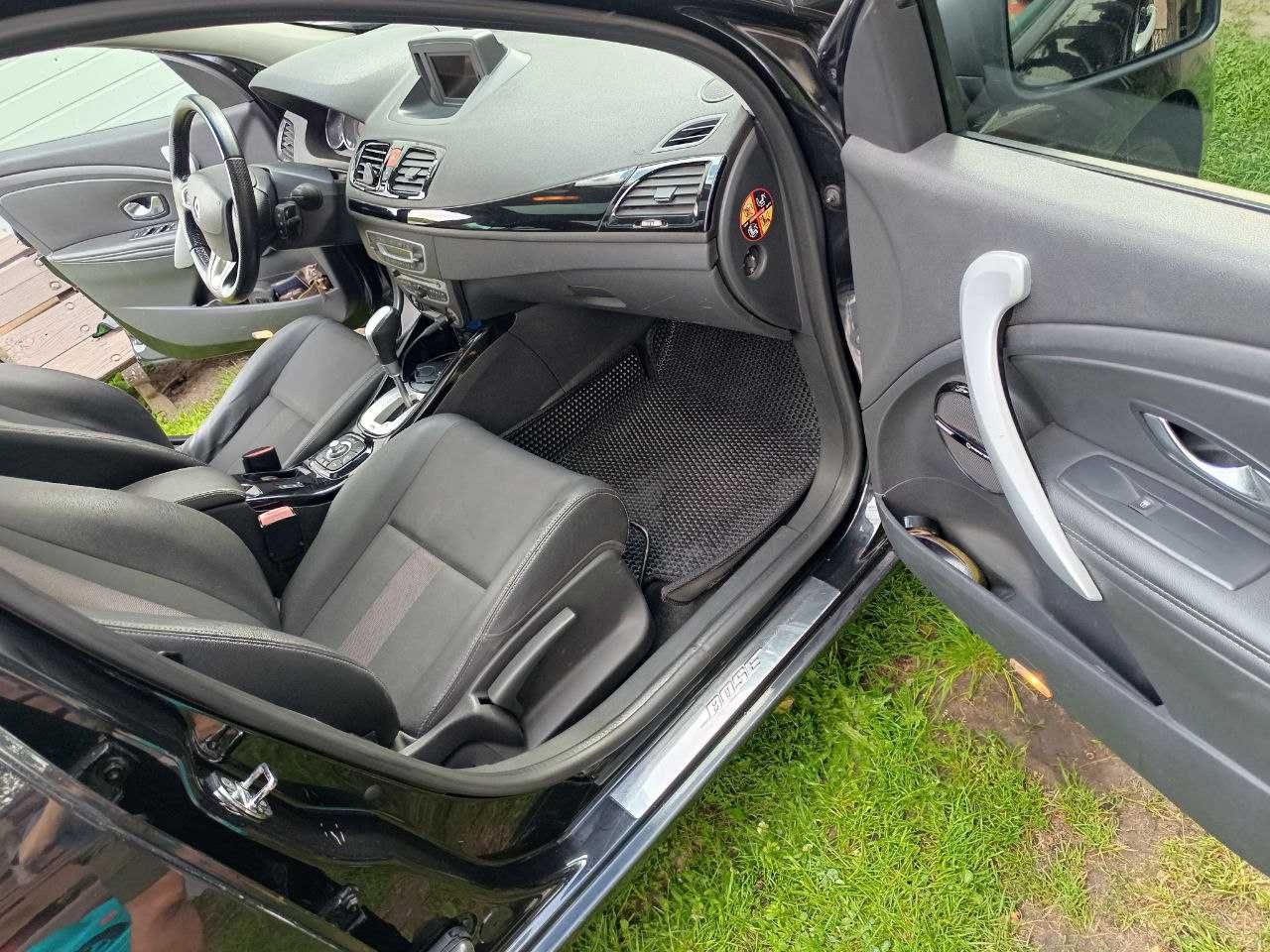 Renault Megane 2011 BOSE