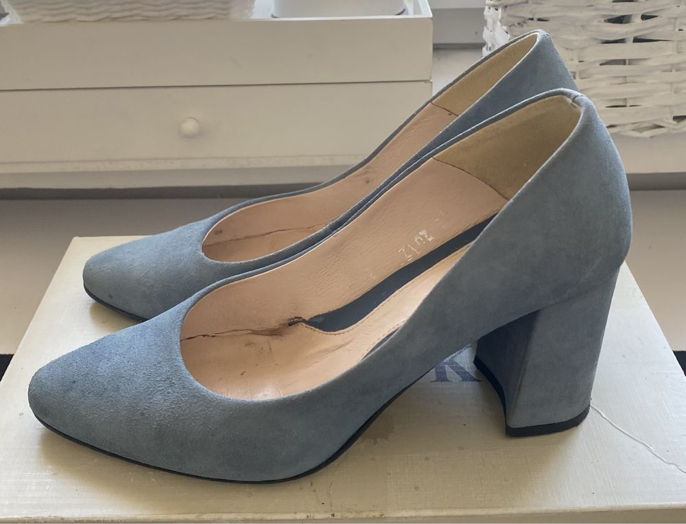 Buty na obcasie czółenka gołębi błękit 37 turkus skóra naturalna