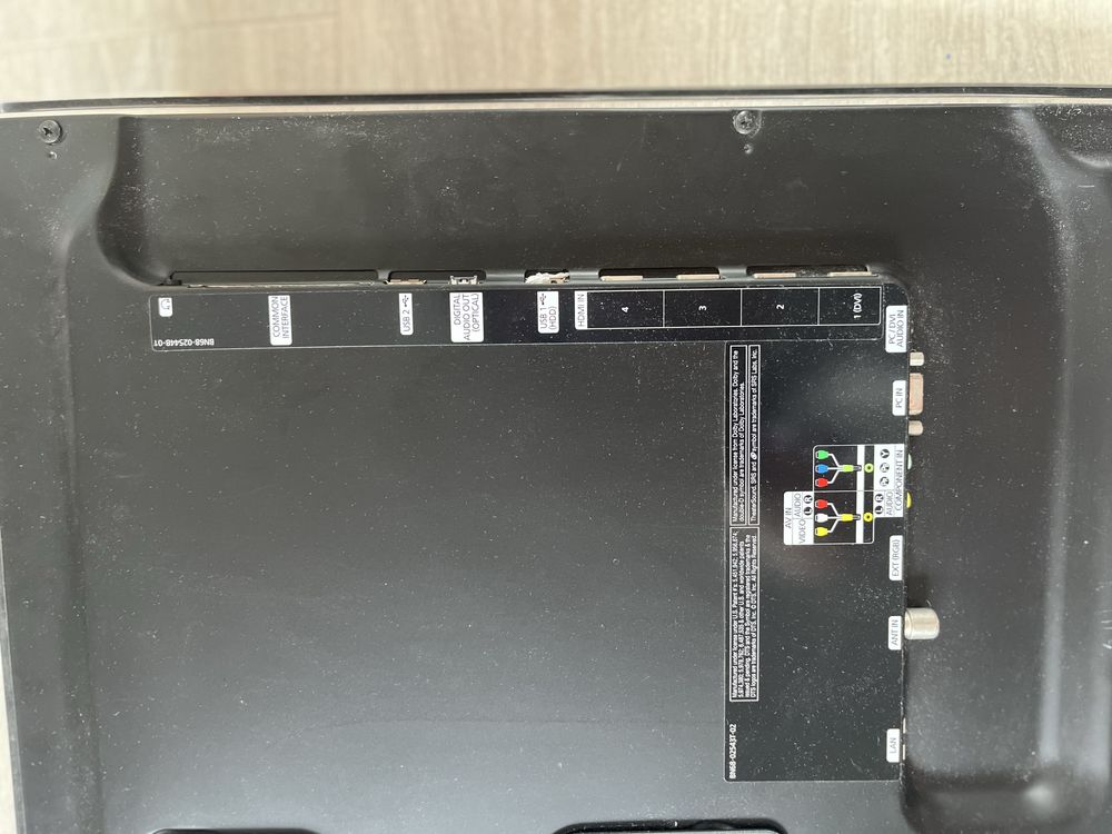 Telewizor Samsung model UE32C6000