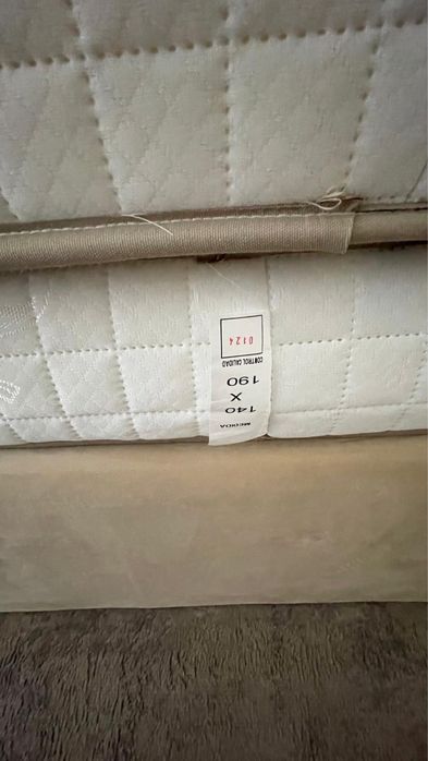 Colchoes de casal nunca usados.