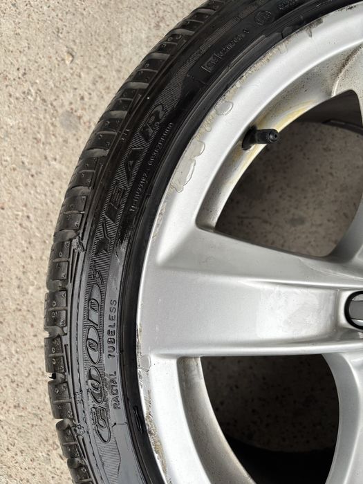 Гума Goodyear ultragrip perfomance 225/40/18 зимові, 5mm