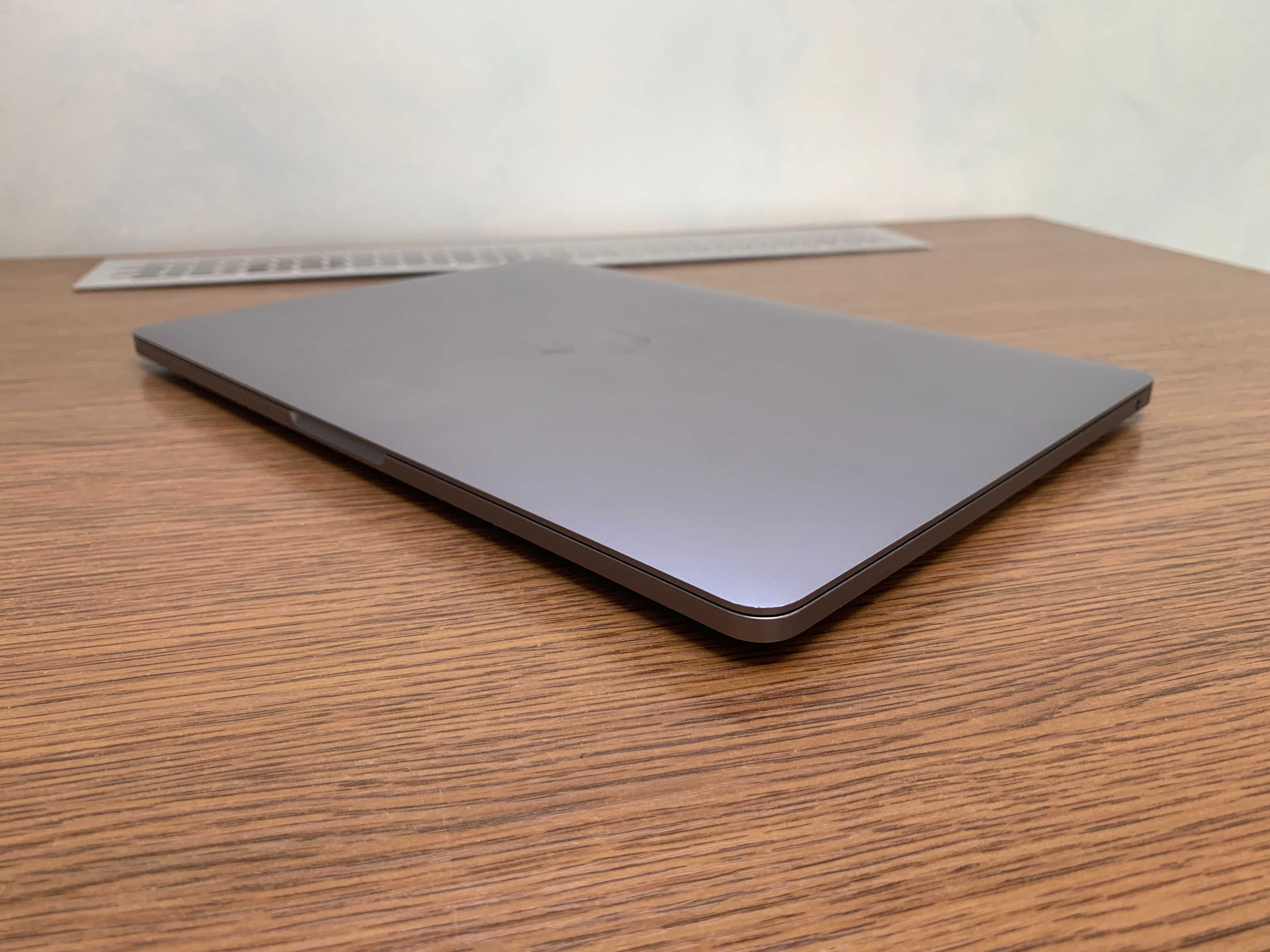MacBook Pro 13'' 2020 Apple M1 8 gb 256 SSD як Новий