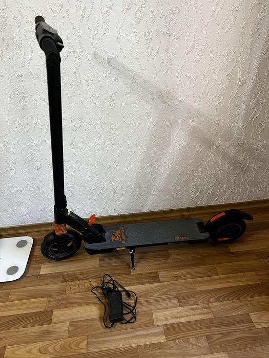Електросамокат KugooKirin S1 Pro витримує до 150 кг, макс шв.  до 30км