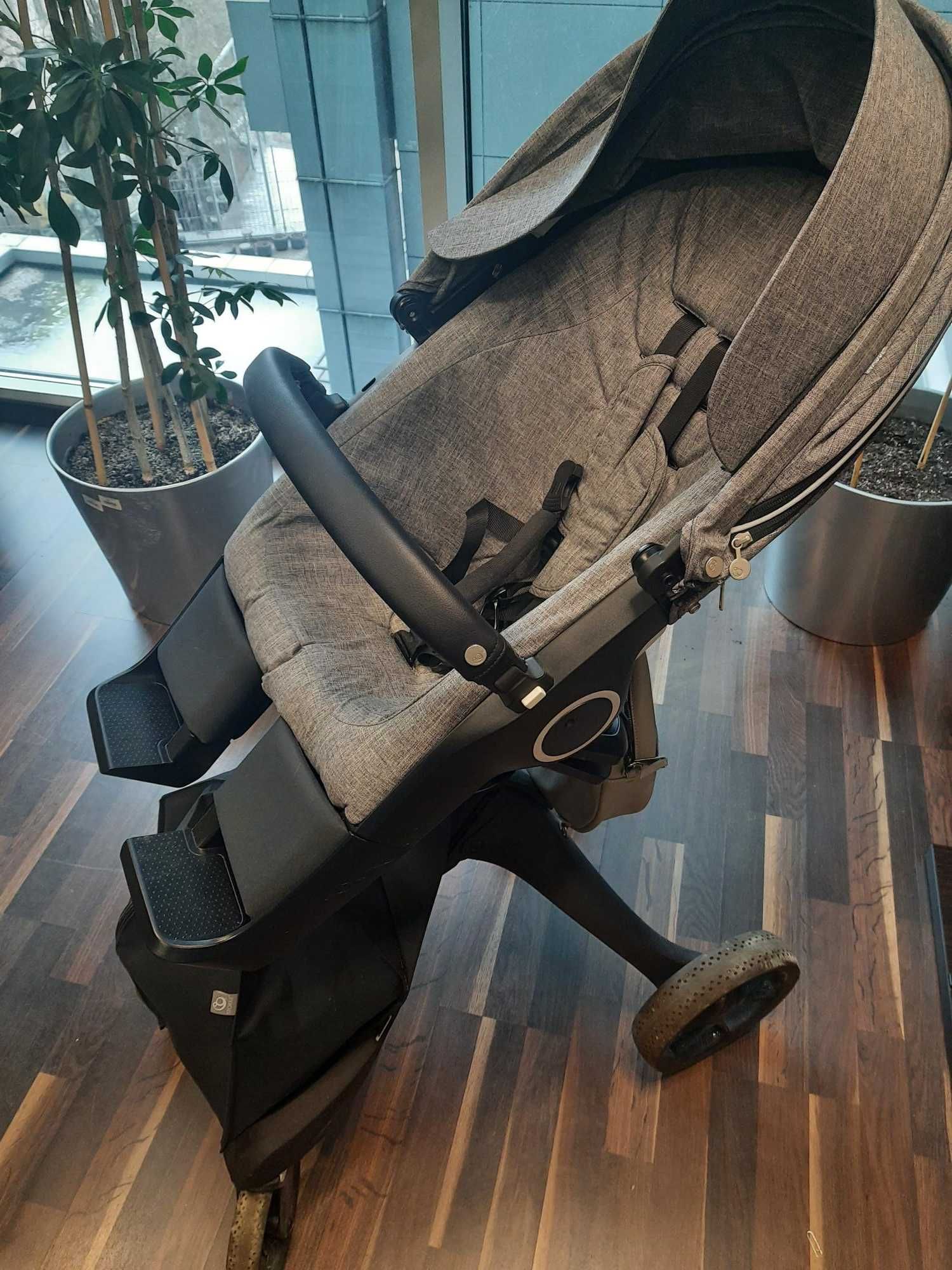 Коляска 2 в 1 Stokke Xplory V6