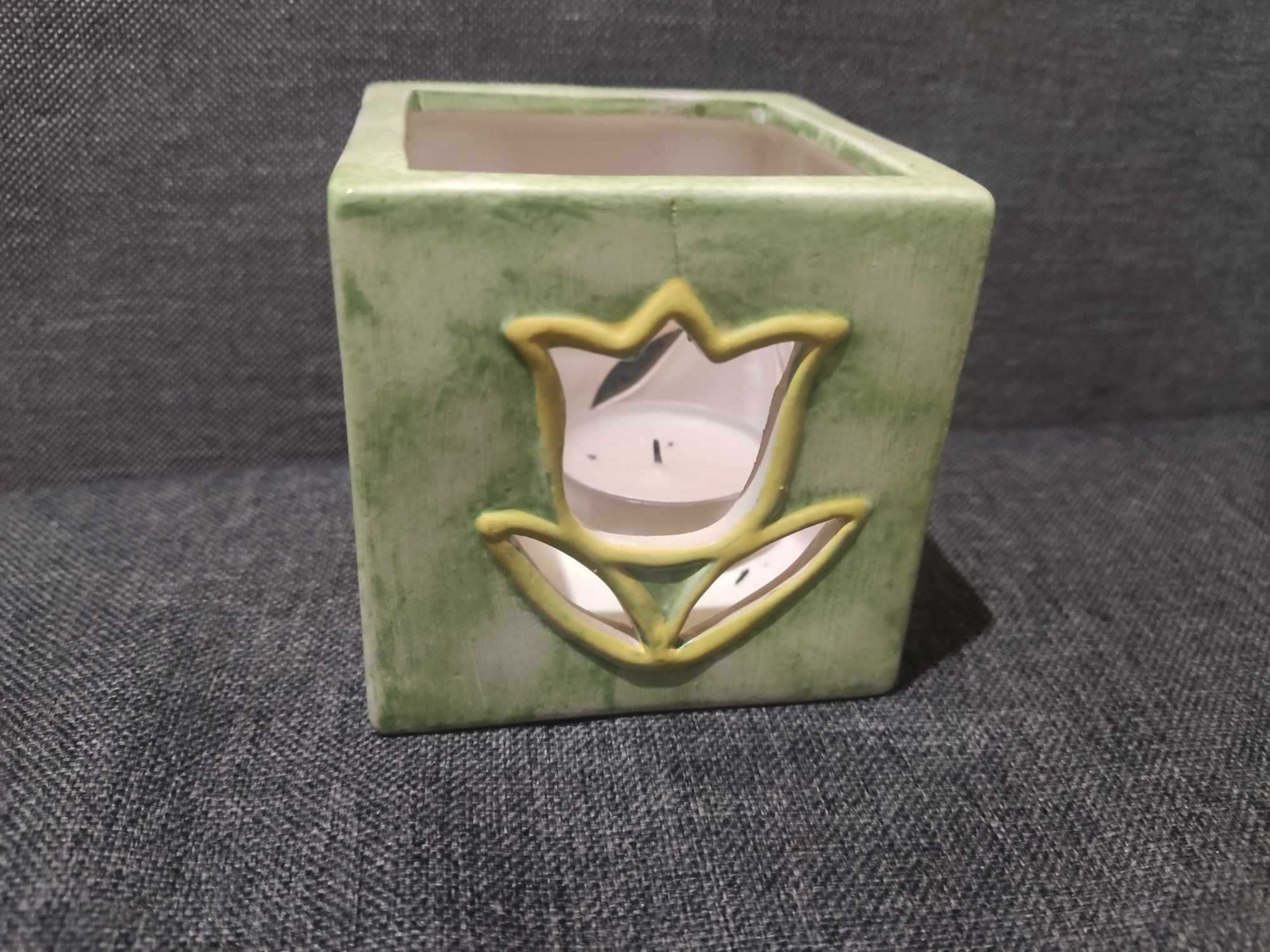Zielony świecznik na tealight