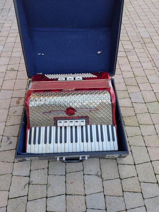 Akordeon Weltmeister 120