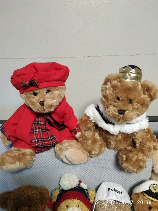 Ведмедики в одязі, мягкі іграшки