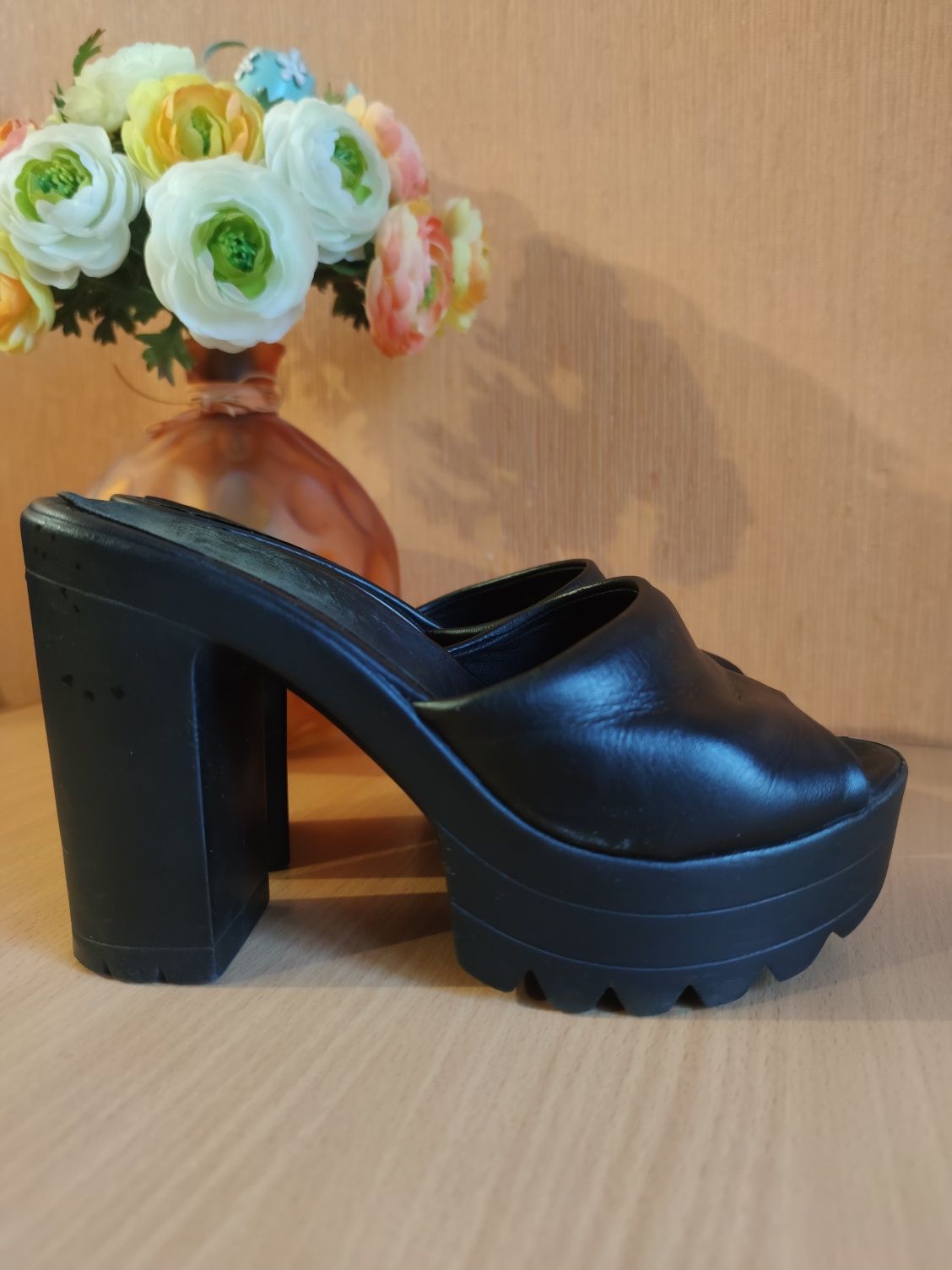 Кожаные босоножки, сабо р. 37