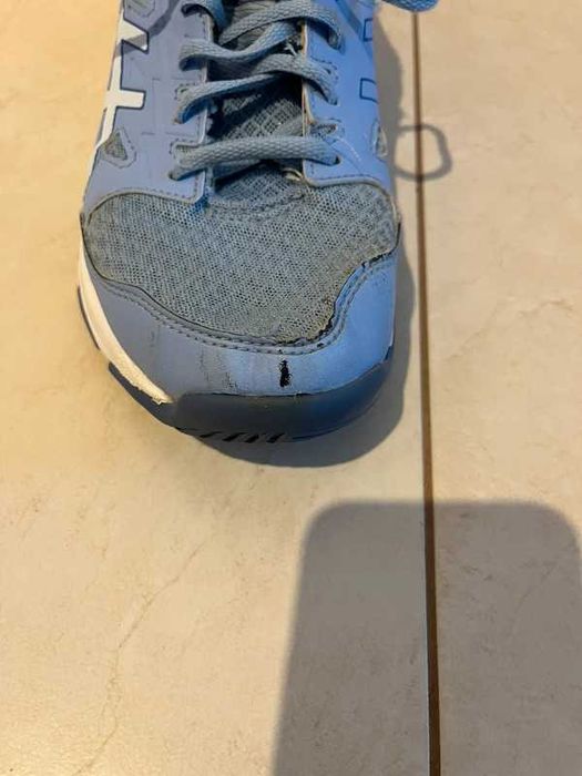 ** Buty halowe ASICS gel rocket 11 kolor niebieski rozmiar 42**