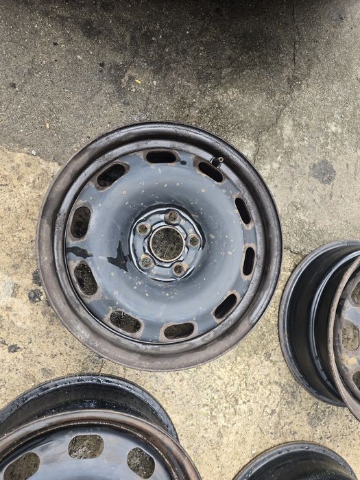 Felgi stalowe golf 4 5x112