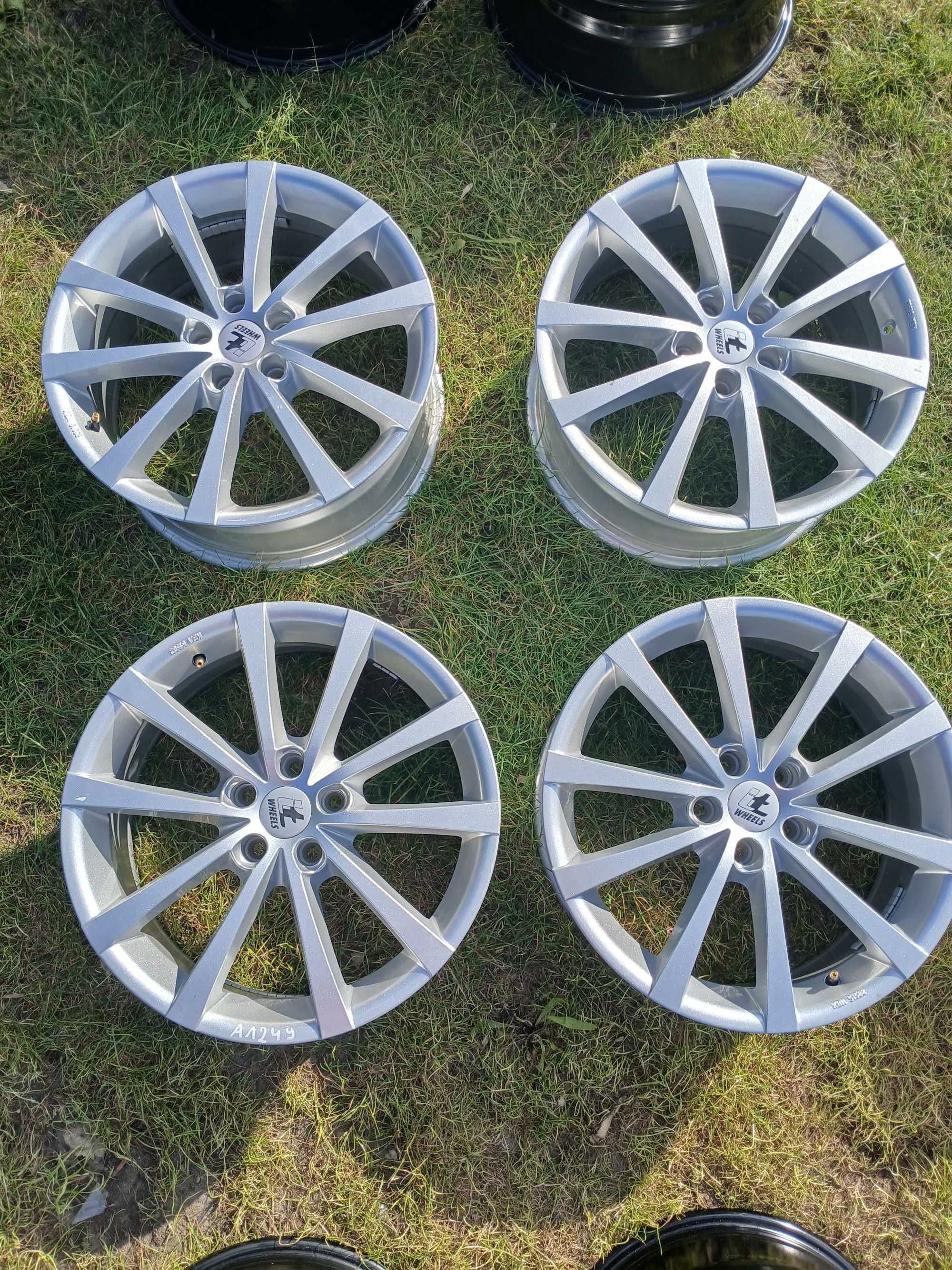 A1249. ITWHEELS 7,5 x 18 ET 45 rozstaw 5x108