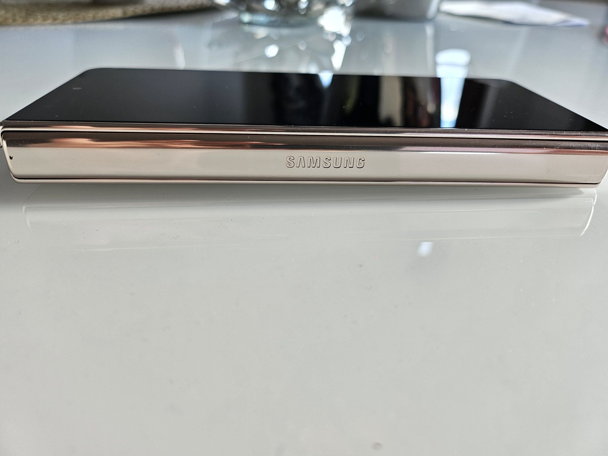 Samsung Galaxy Z Fold 4 plus rysik