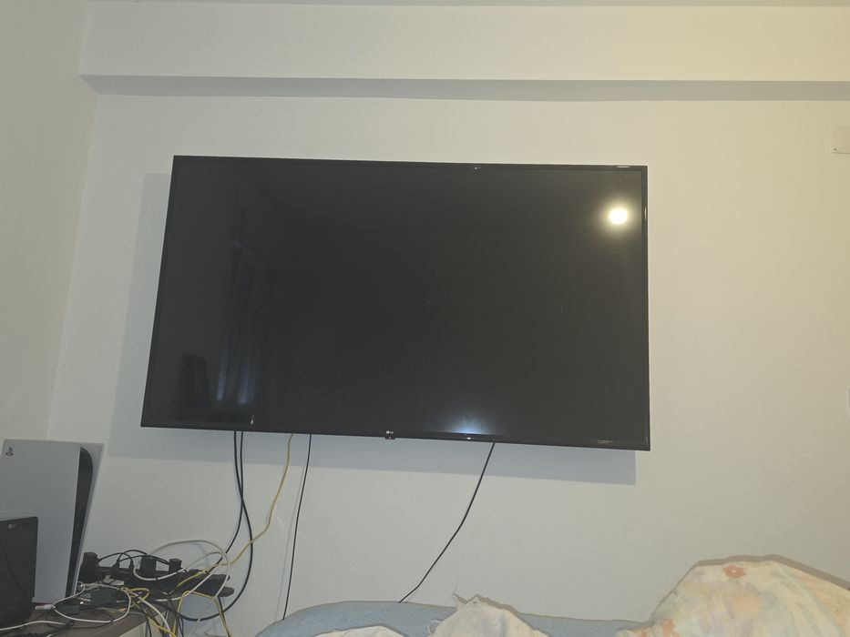 Bom dia Estou a vender uma televisão marca LG 65 polegadas 165