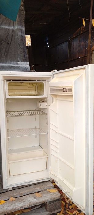 Продам  холодильники  ДОНБАСС и САРАТОВ