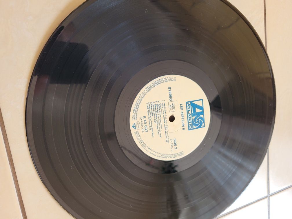 LP: Led Zeppelin - "Led Zeppelin II"; 1990 PL; stan - Excellent