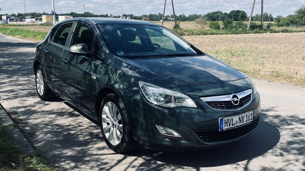 Opel Astra Astra J Pierwszy właściciel Bardzo Ładna Klima