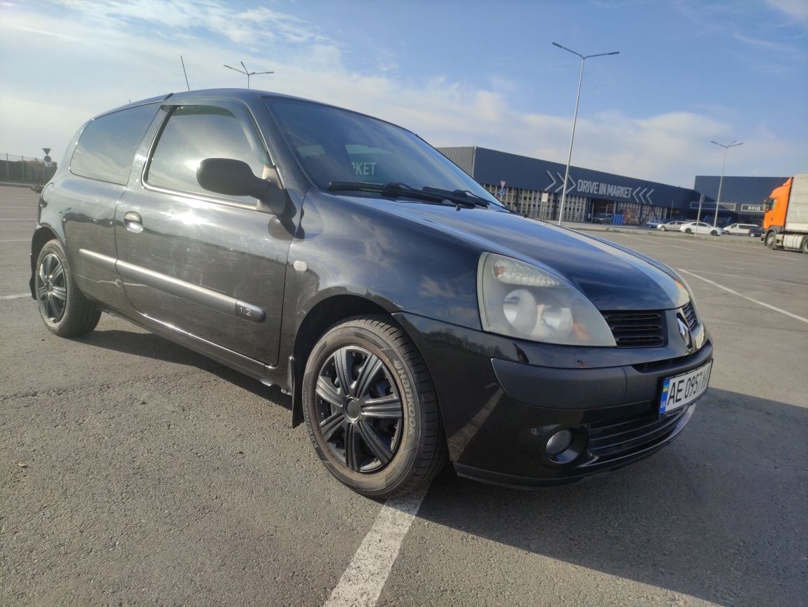 Renault Clio II хэтчбек