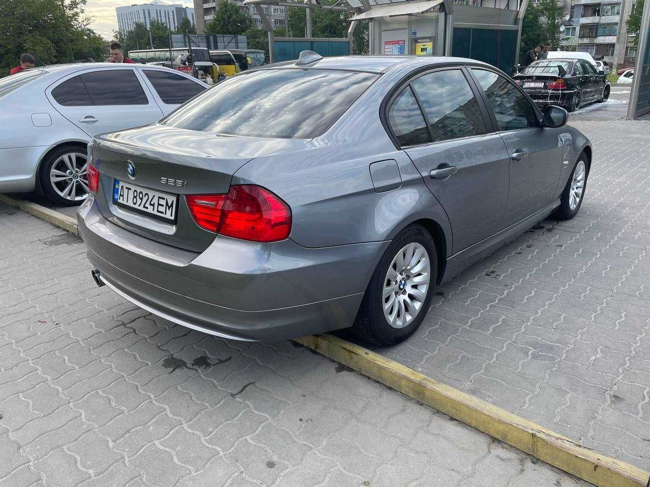 BMW   e90   328ix