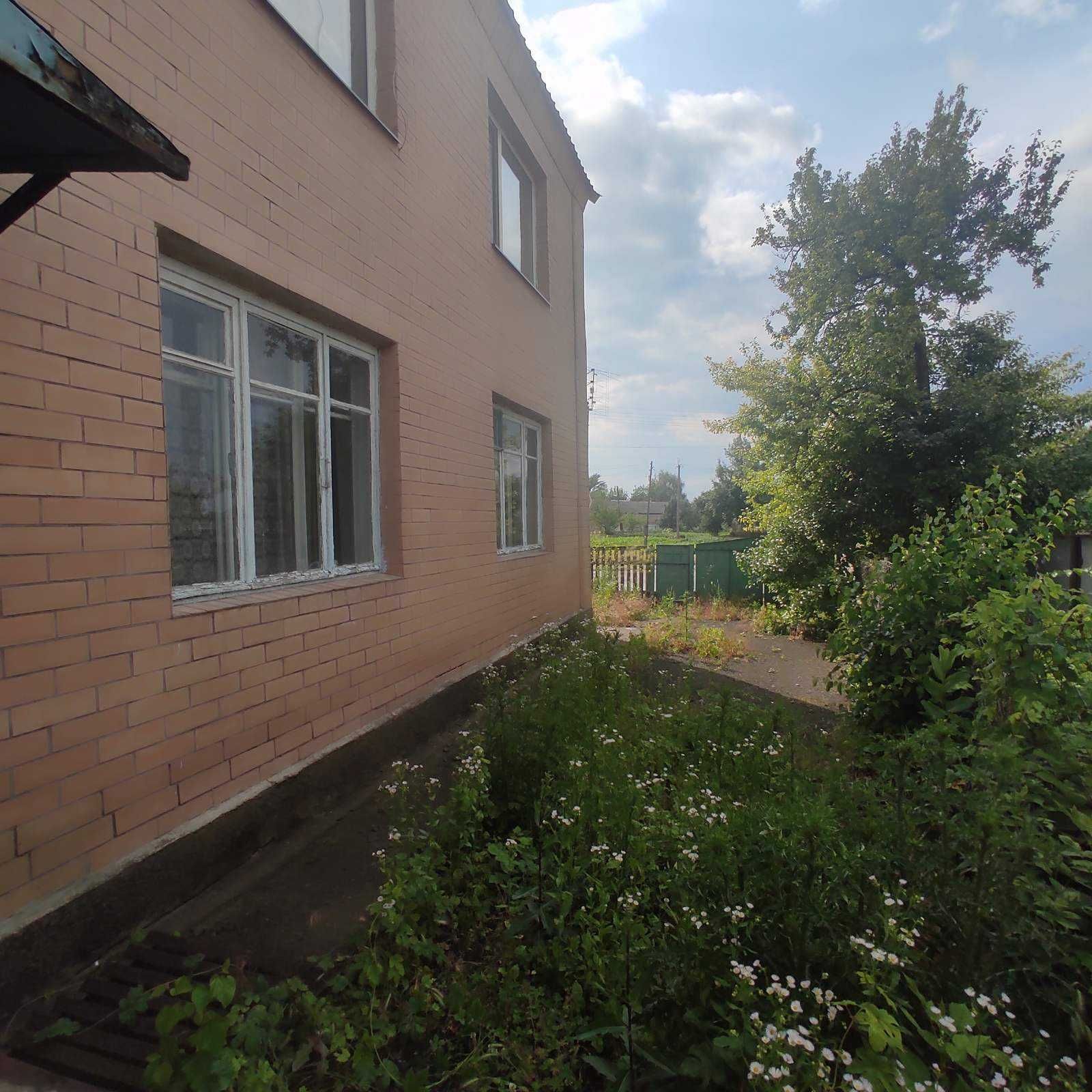 Продаж півбудинку у с.Чорнобай, Золотоніського р-ну