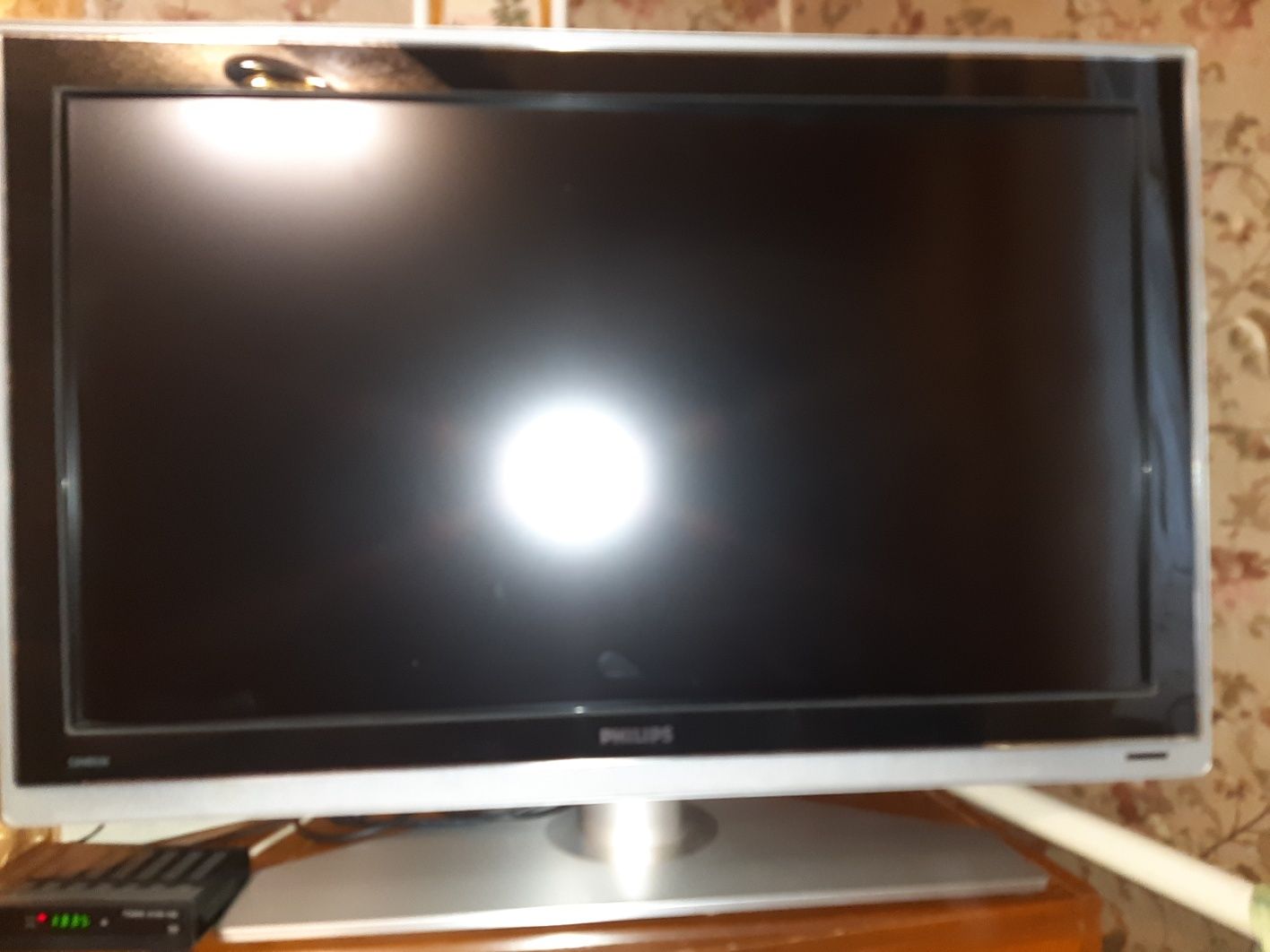 Телевизор PHILIPS 42"(не работает)