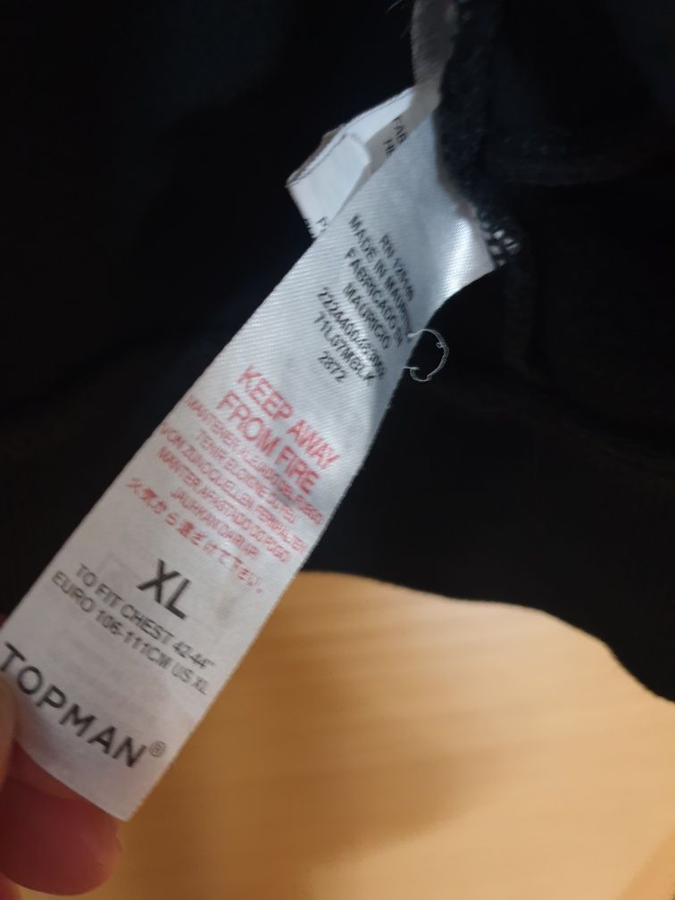 Sprzedam czarną bluzę bejsbolówkę marki TOPMAN