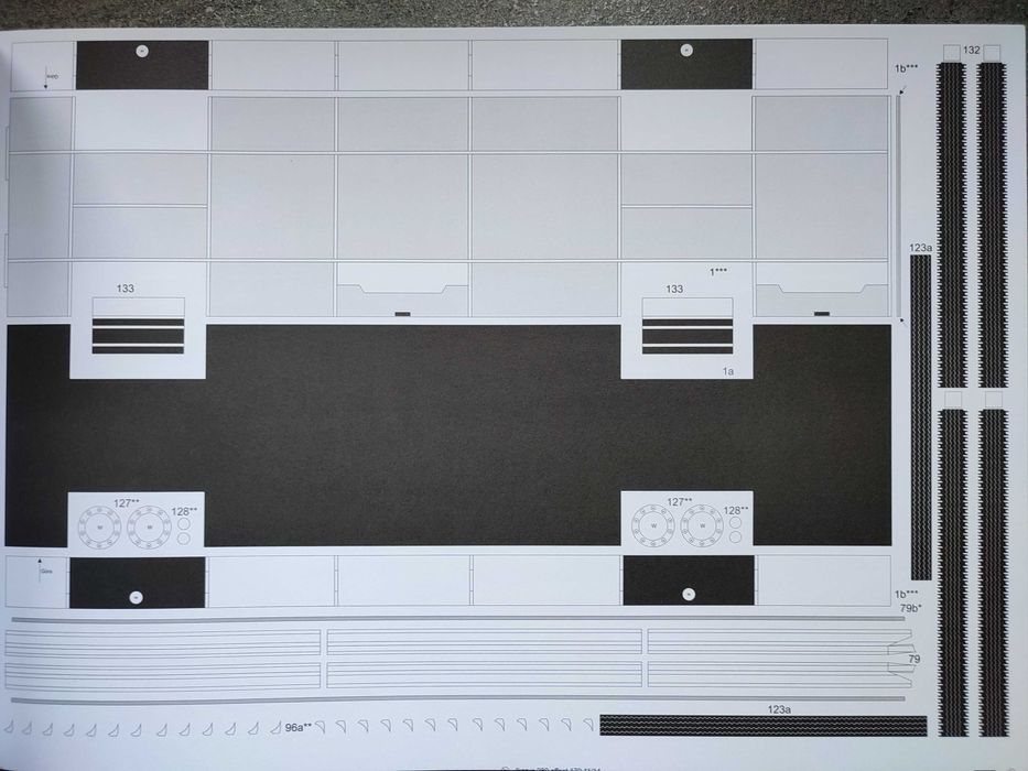 Model kartonowy Angraf 6/2017 autobus IKARUS 280