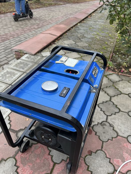 Продається дизельний генератор