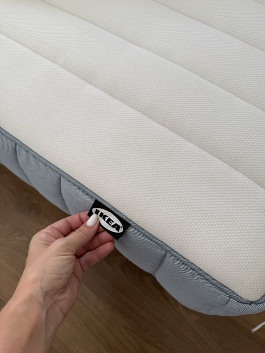 Vendo cama de casal IKA
