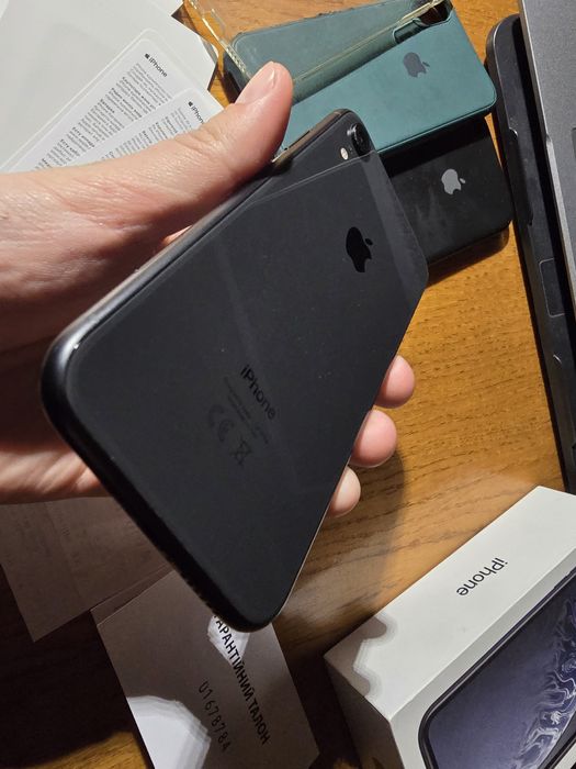 Официальный Iphone XR идеальное состояние