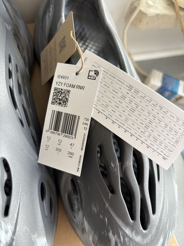 Buty Klapki Adidas Yeezy Foam RNNR Mx Granite 47