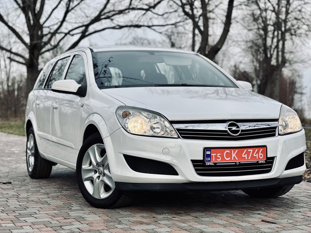 Продам Opel Astra H