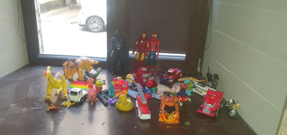 Продам современных детских игрушки