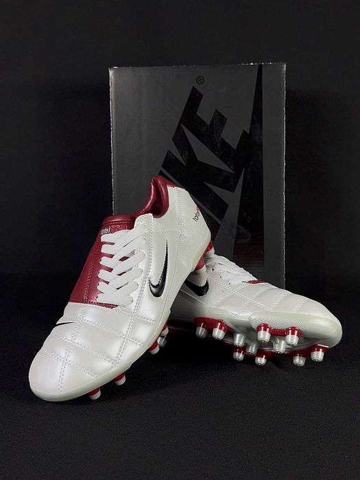 Chuteiras Nike Legend Total90 Elite