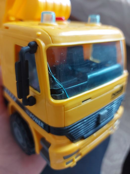 Игрушка.Машинка-экскаватор