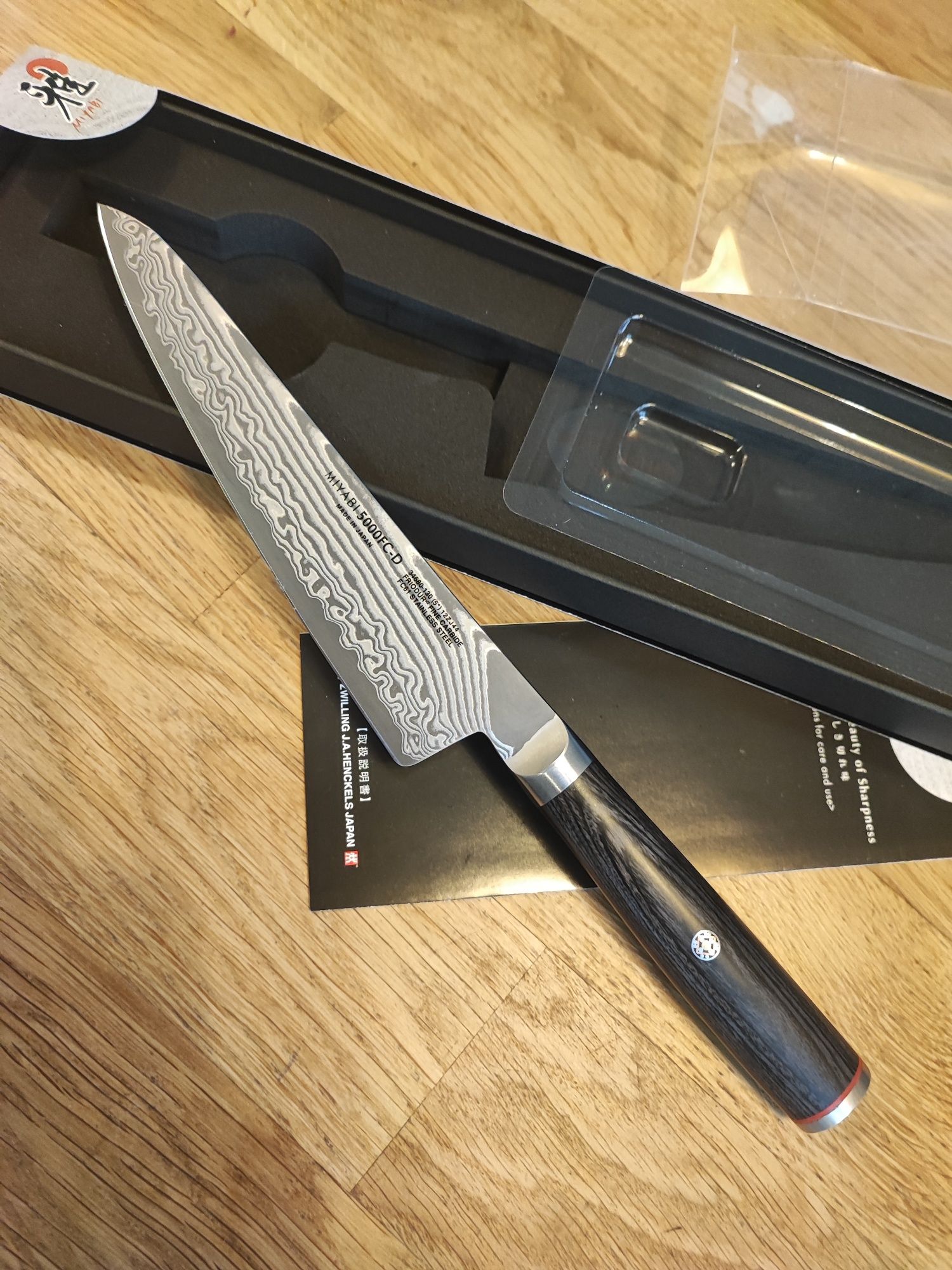Nóż Miyabi 5000fcd 14cm
