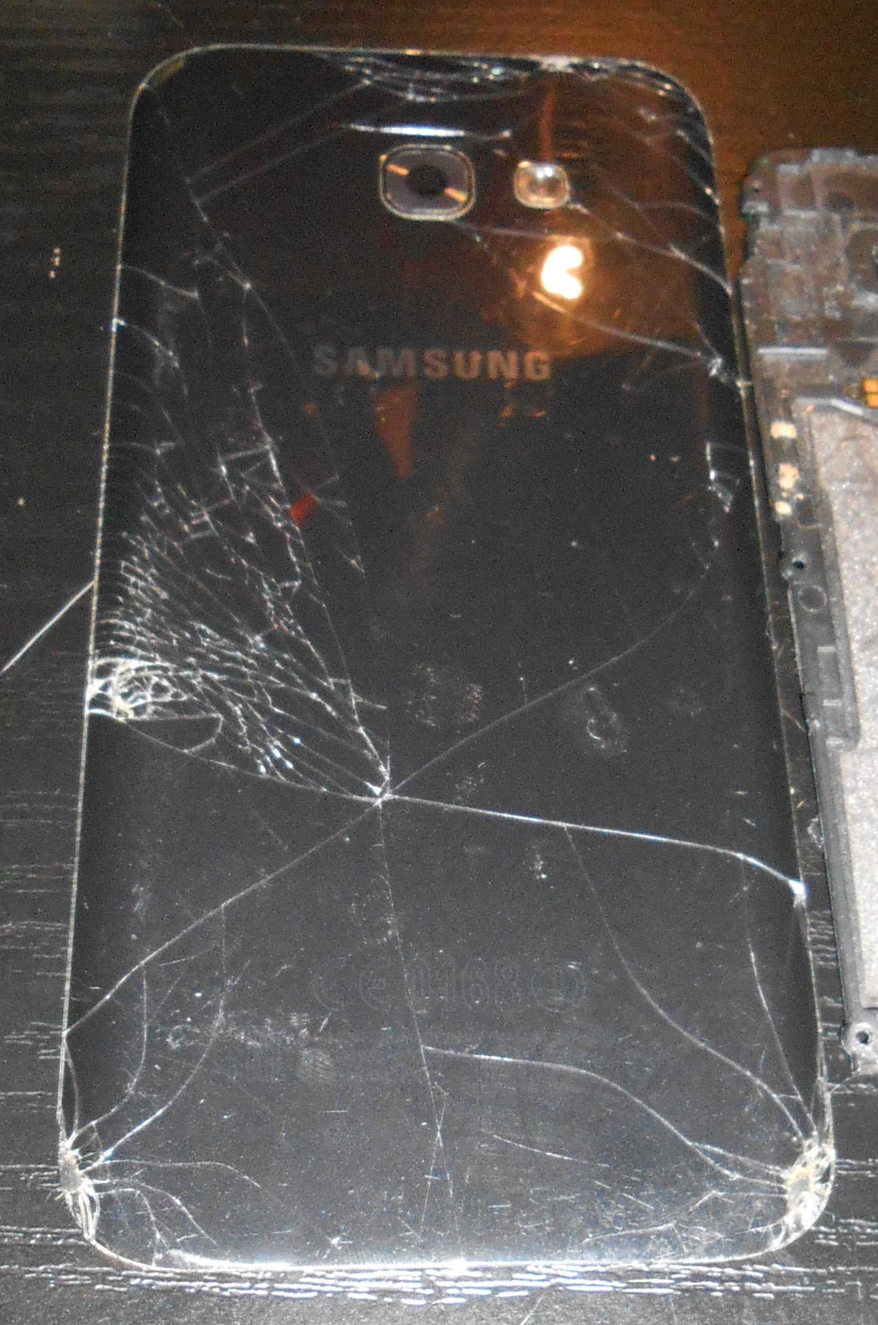 Samsung S6, samsung A5 (sm-a520f) без мат. плат одним лотом.