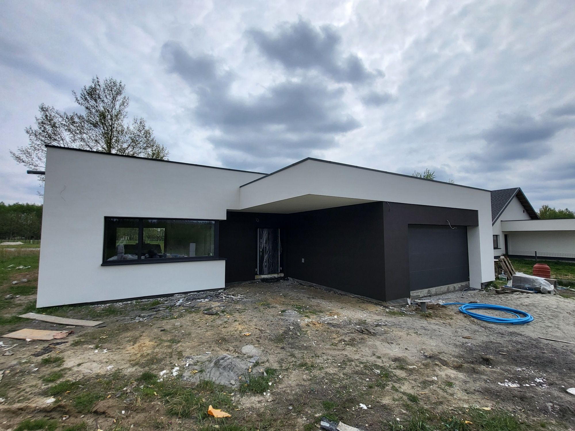 Docieplenia budynków,malowanie elewacji