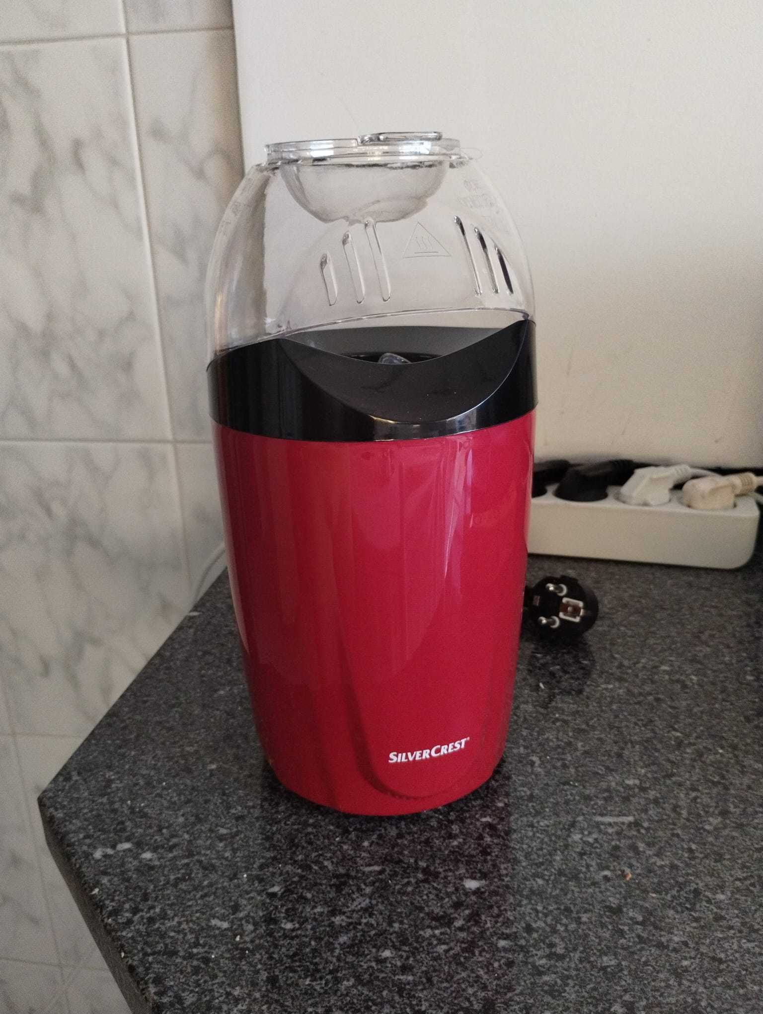 Microondas, cafeteiras e pipoqueira