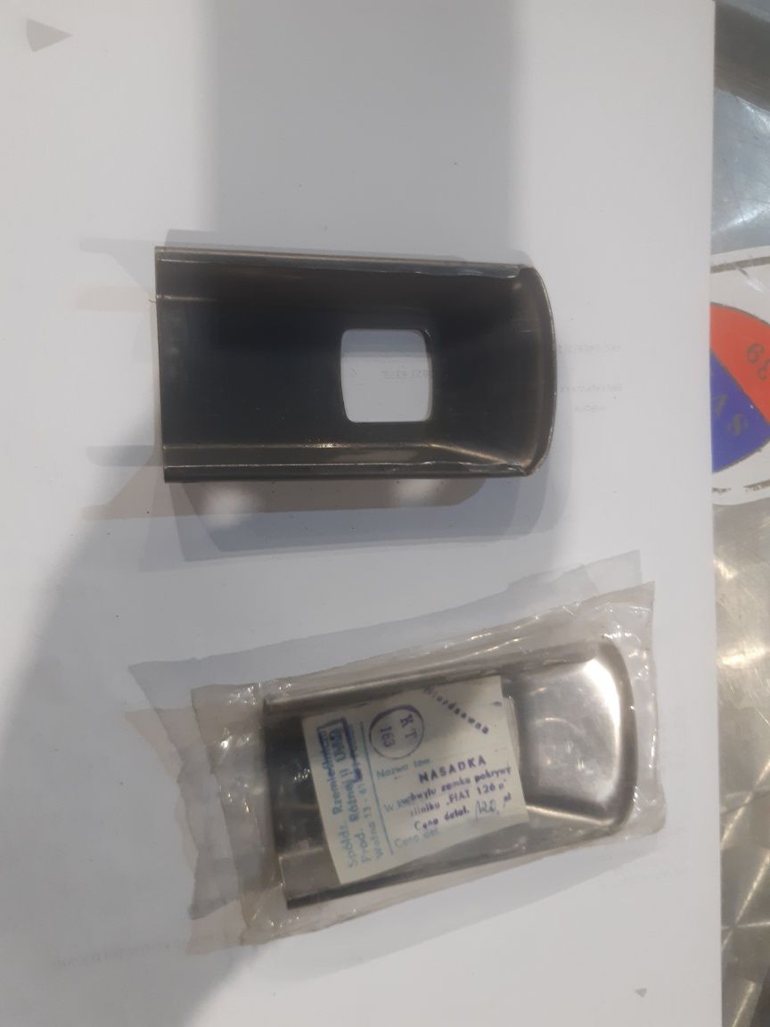 Nakladka na zamek pokrywy silnika do Fiata 126p