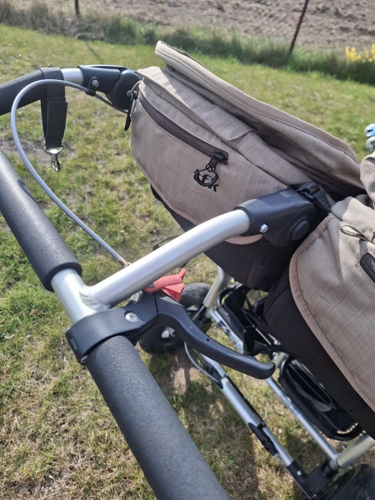 Wózek TFK Adventure dla bliźniaków lub dla dzieci rok po roku.