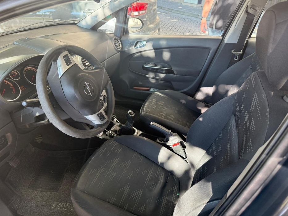 Opel Corsa 2013 1.3
